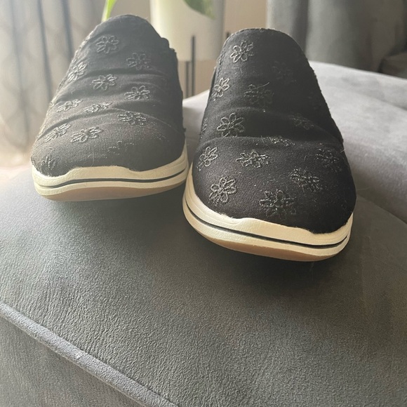 EUC Clarks Slip-on Cloudsteppers Black Size 7.5 M - so nice! - Picture 4 of 7